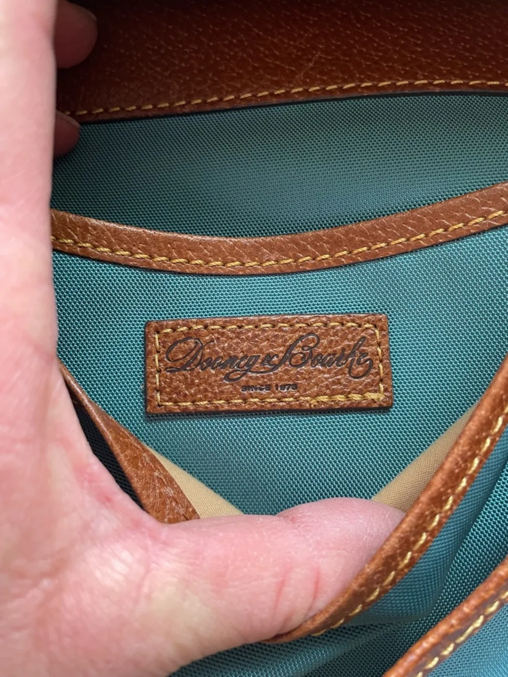 DOONEY & BOURKE ALTO “HAPPY” CROSSBODY BAG-NYLON & LEATHER. - Picture 9 of 13